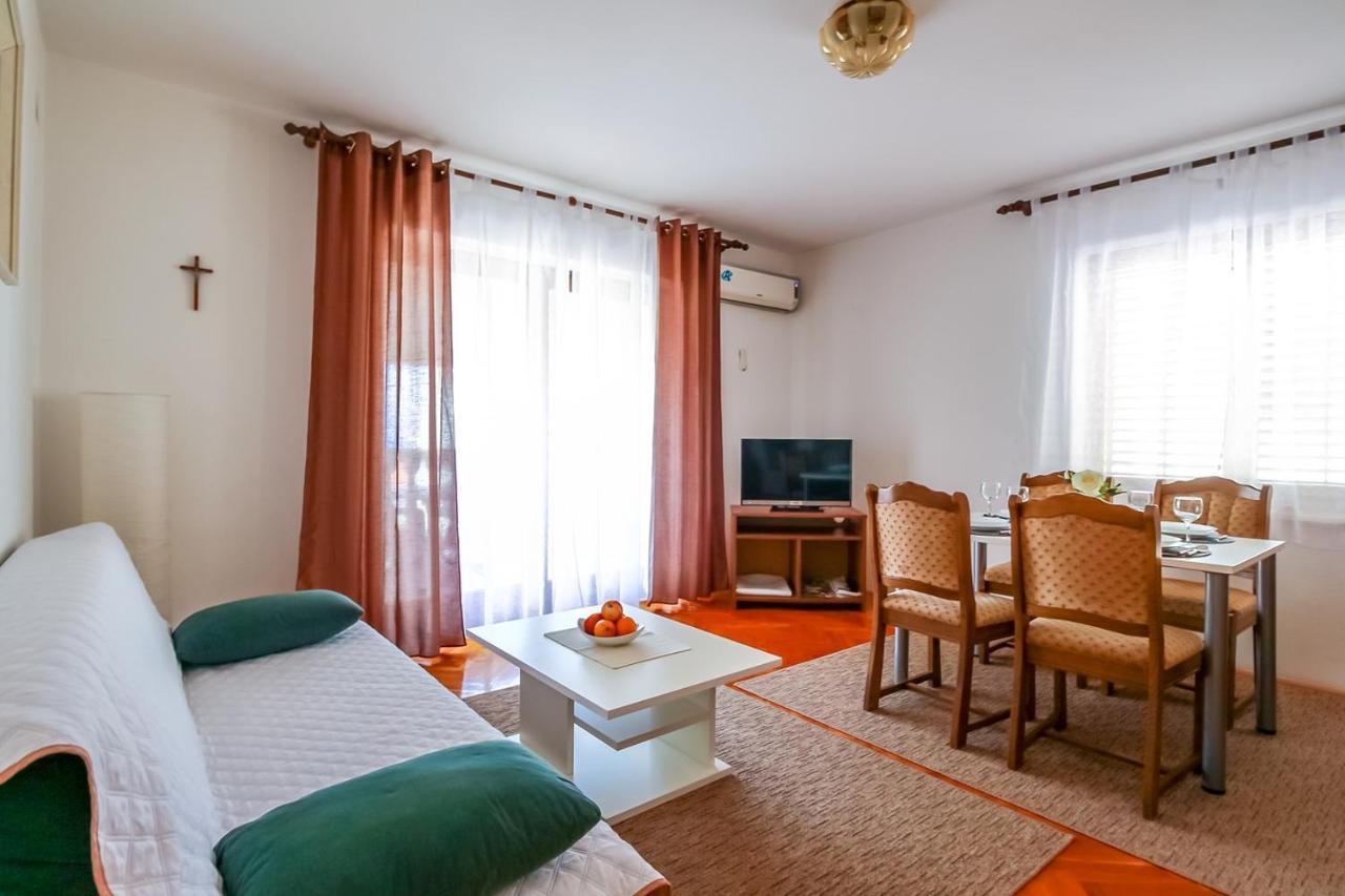 Apartments Katarina K มาลินสกา ภายนอก รูปภาพ